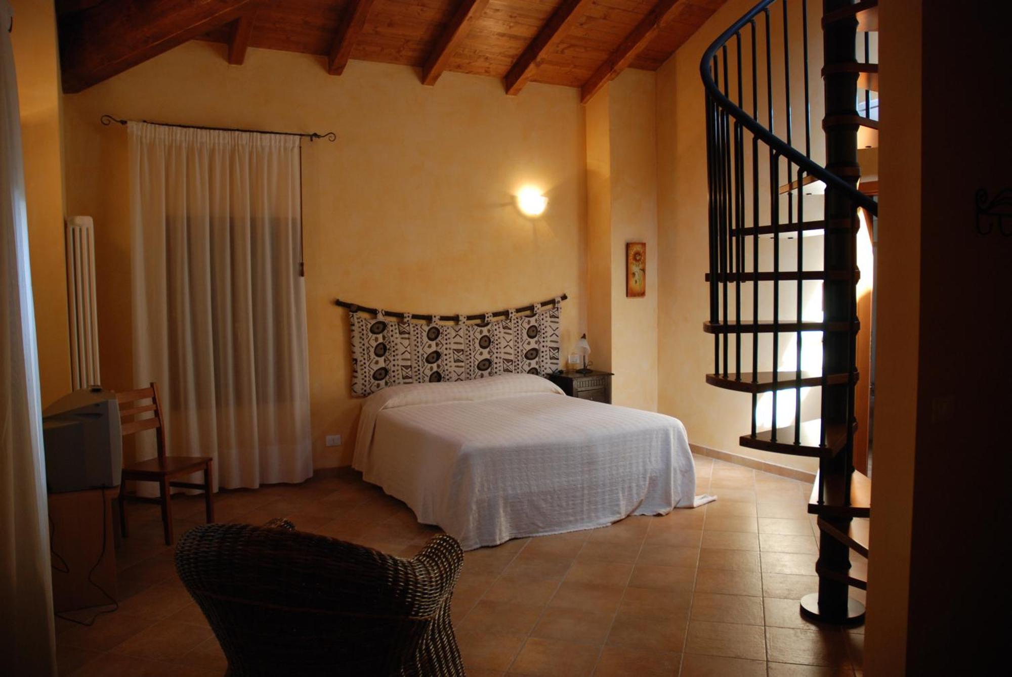 בודירו Agriturismo Flabeto מראה חיצוני תמונה